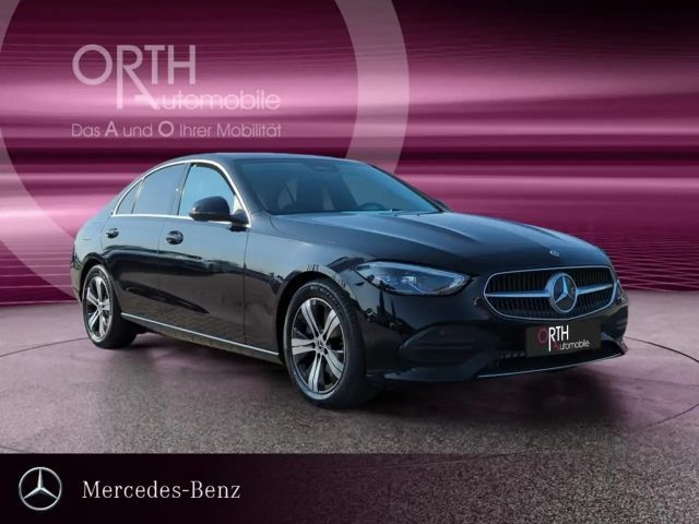 Mercedes-Benz C 200 C 200 d Sedan