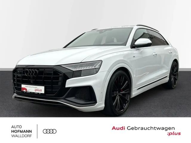 Audi Q8 55 TFSI Hybride Quattro S-Line