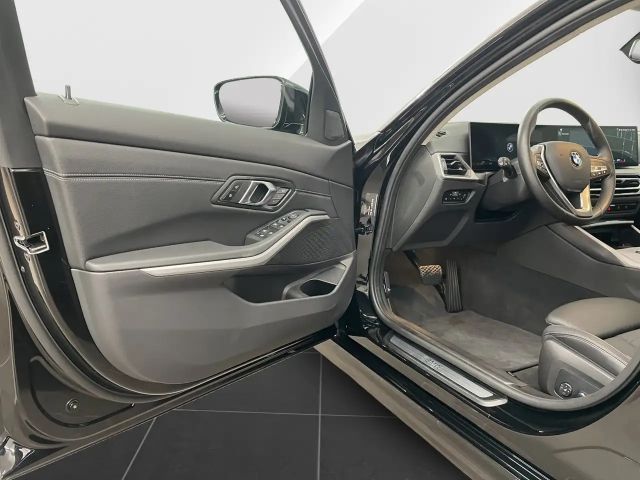 BMW 330 330d Sedan xDrive