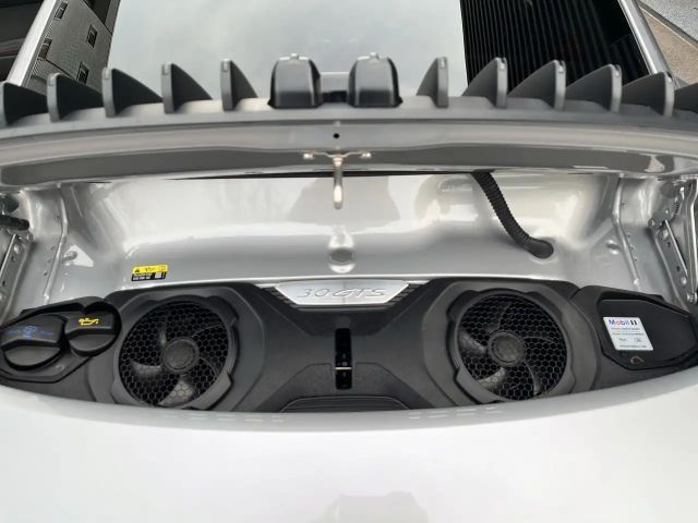 Porsche 992 Carrera Coupé GTS