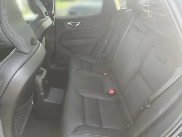 Volvo XC60 AWD Dark Plus T6