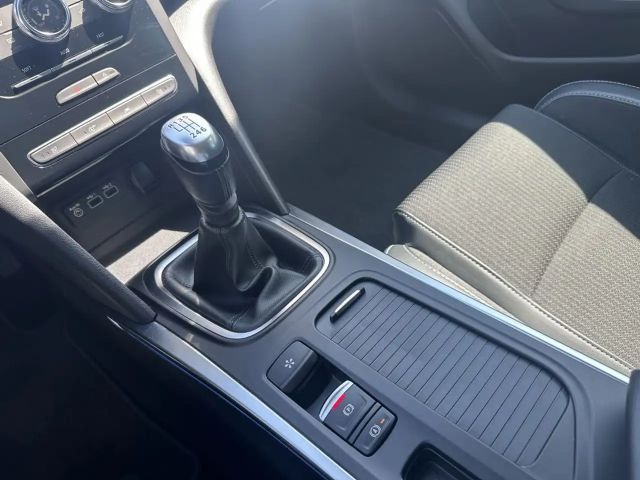 Renault Megane Combi Intens TCe 140