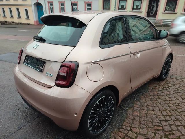Fiat 500e Icon