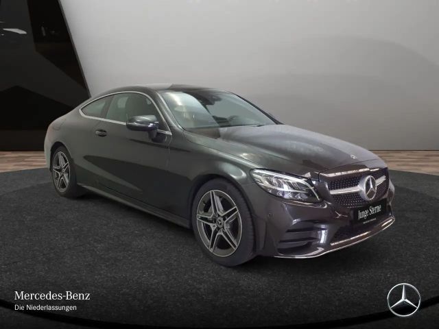 Mercedes-Benz C 180 AMG Line Coupé