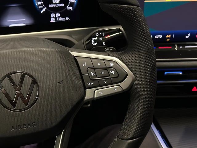 Volkswagen Passat 4Motion R-Line Variant