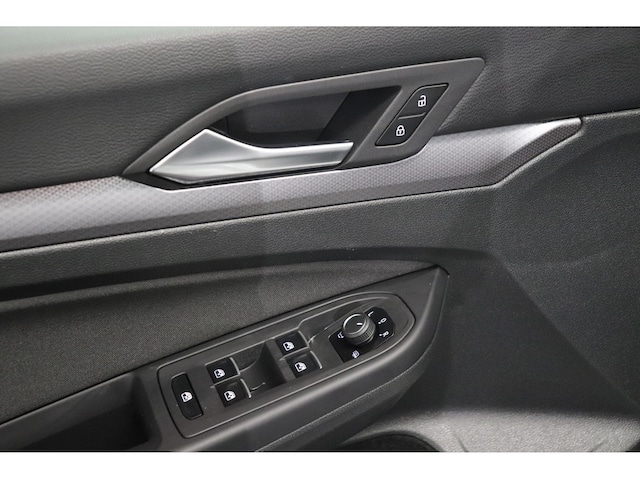 Volkswagen Golf 1.5 eTSI Golf VIII