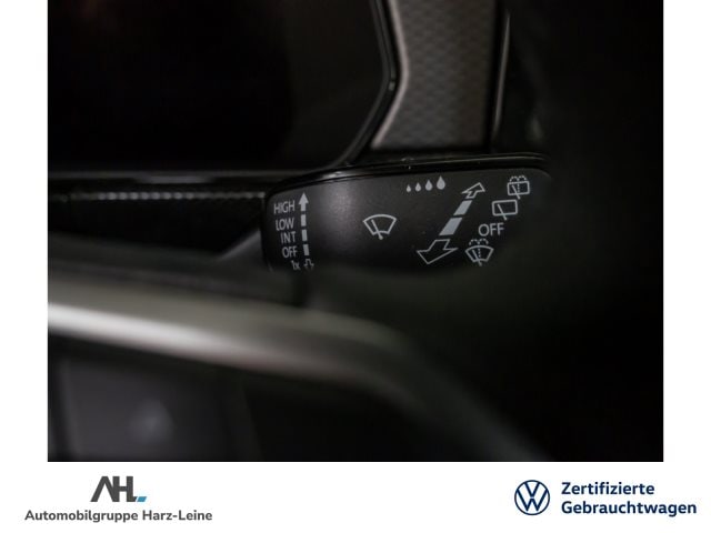 Volkswagen T-Cross TSI+ALU 17''+AHK+EINPARKHILFE+APP CONNECT+KLIMA+SITZHEIZUNG+LED