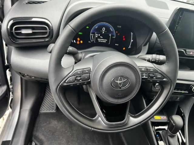 Toyota Yaris Hatchback Hybride VVT-i