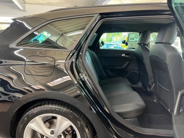 Seat Leon 1.5 eTSI FR-lijn Sportstourer