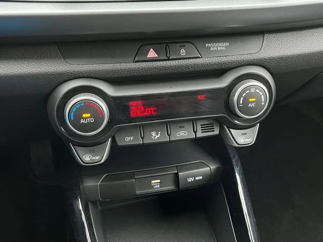 Kia Rio Sitz / Lenkradheizung DAB Navi Parkpilot