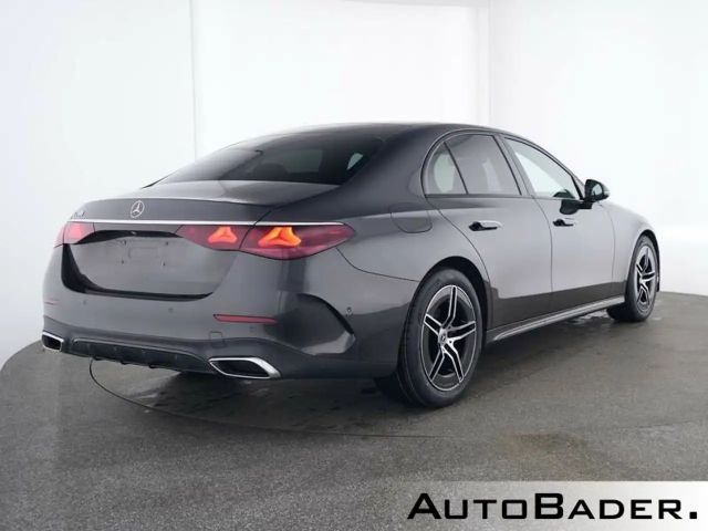 Mercedes-Benz E 200 AMG Line Sedan