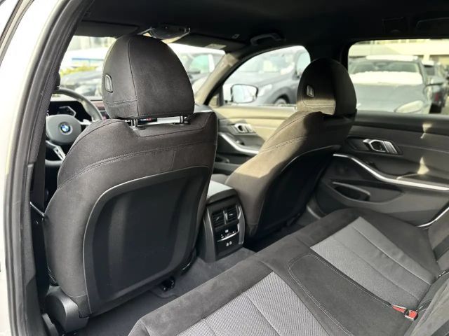 BMW 320 320i M-Sport Touring