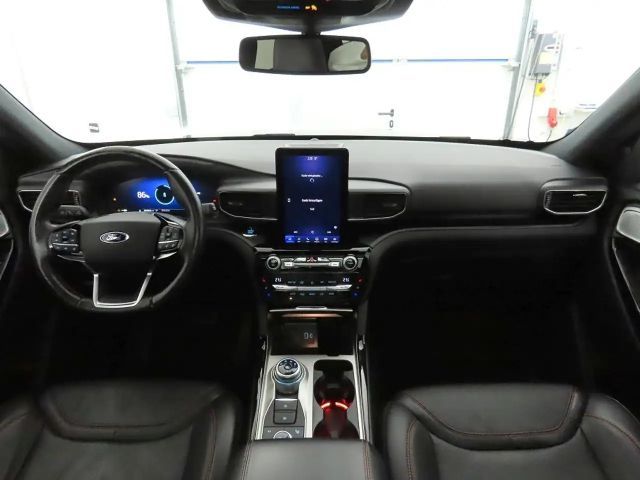 Ford Explorer Plug in Hybrid ST Line