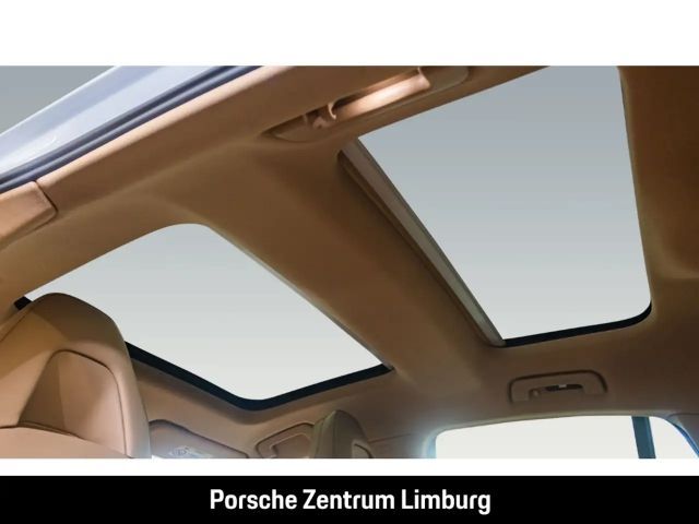 Porsche Panamera 4 E-Hybrid