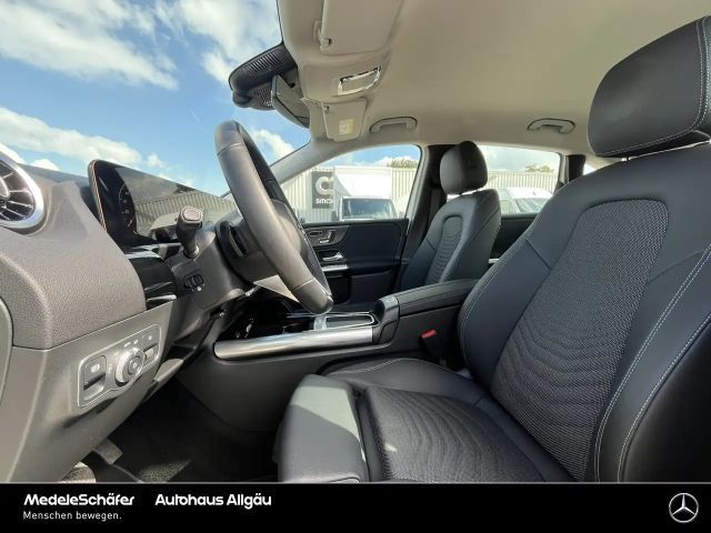 Mercedes-Benz B 180 Progressive