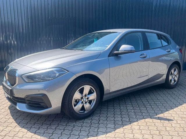 BMW 116 116i 5-deurs Sedan