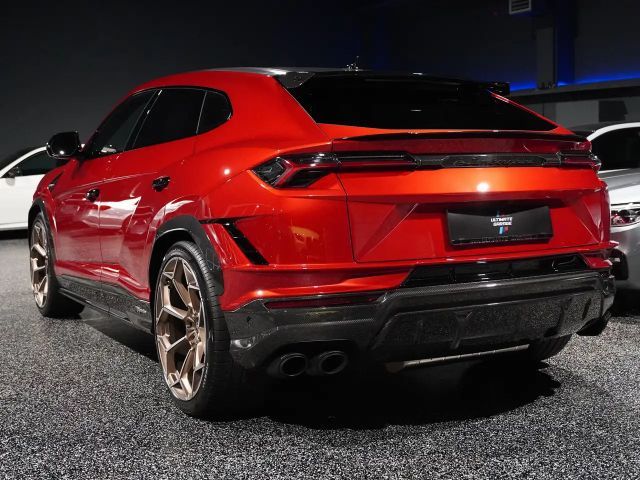 Lamborghini Urus Performante