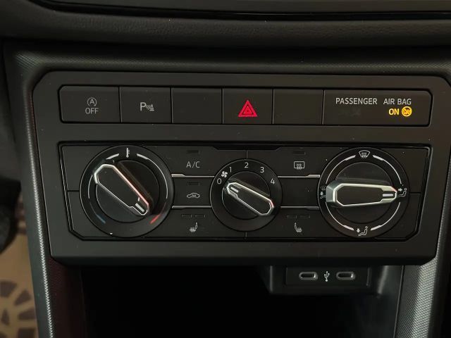 Volkswagen T-Cross 4Me TSI