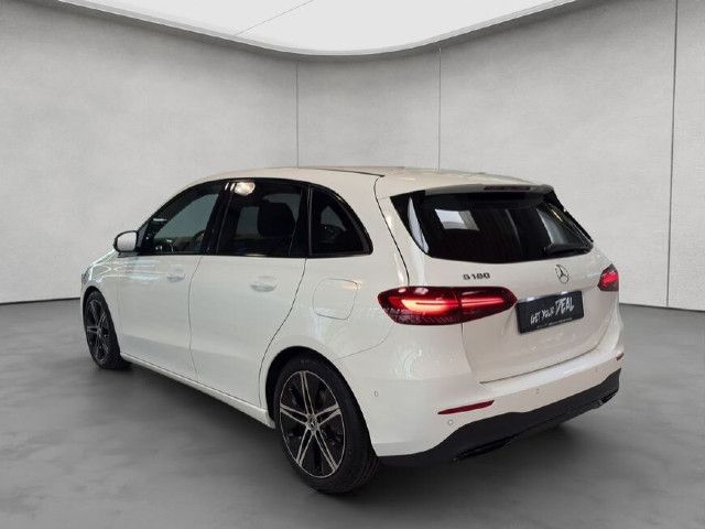 Mercedes-Benz B 180 Sedan