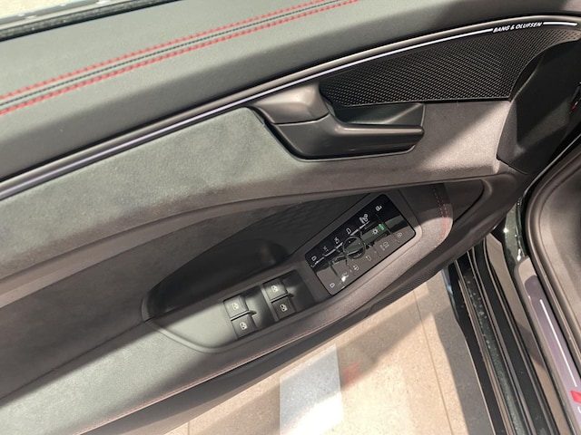 Audi A6 e-tron Avant Quattro