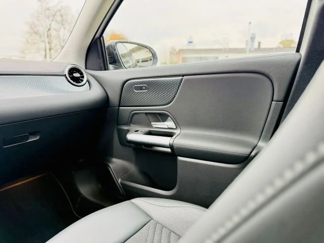 Mercedes-Benz GLA 200 Progressive