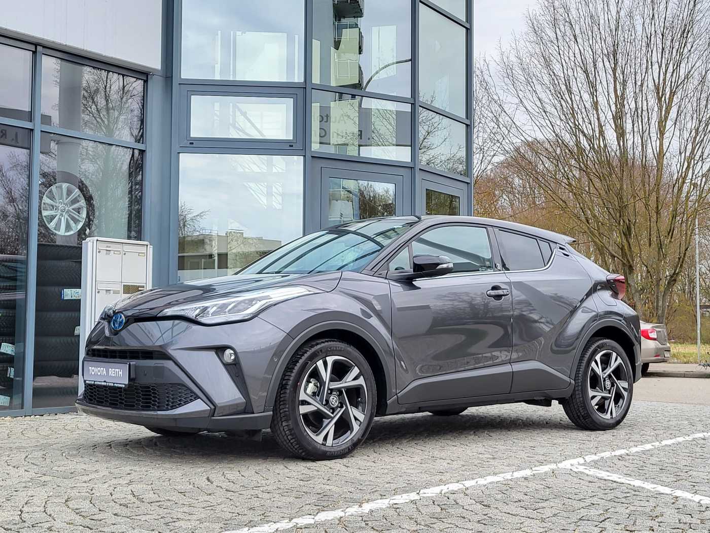Toyota C-HR 5-deurs Bi-Tone Team D