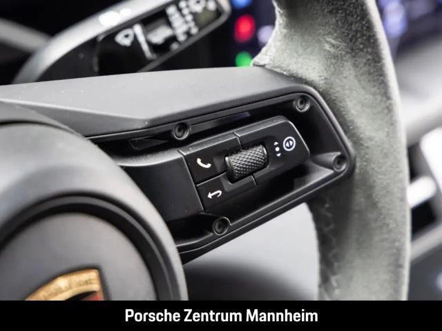 Porsche Taycan 4S Cross Turismo