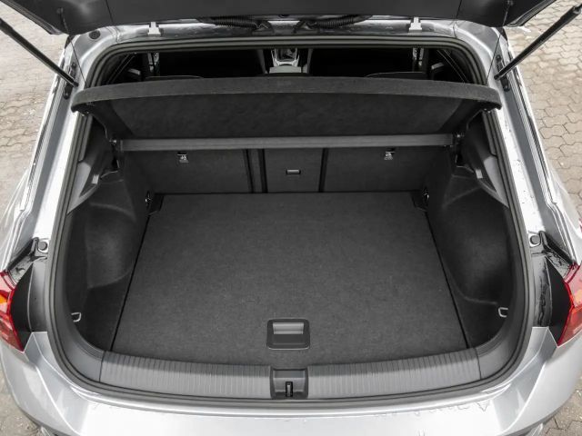 Volkswagen T-Roc 1.5 TSI DSG R-Line