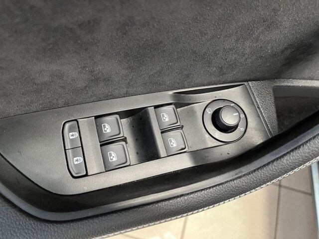 Skoda Superb 2.0 TDI 4x4 Combi Sportline