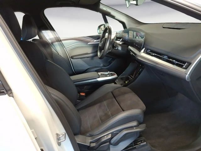 BMW 218 *M-Paket*LED*Navi*AHK*LED*DAB