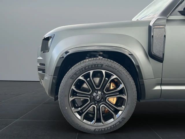 Land Rover Defender 110