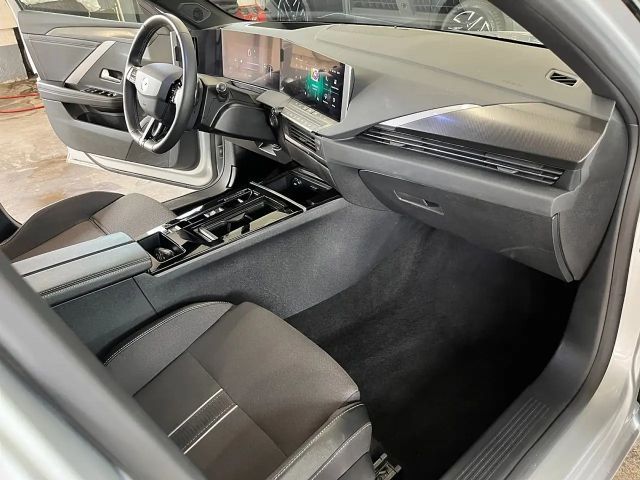 Opel Astra GS-Line Grand Sport Turbo