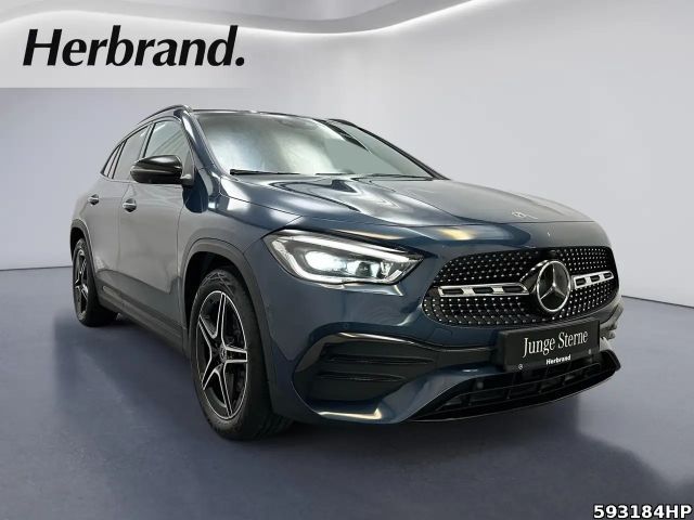 Mercedes-Benz GLA 220 4MATIC AMG Line GLA 220 d