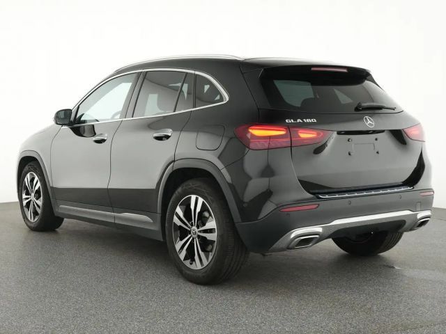 Mercedes-Benz GLA 180 Progressive