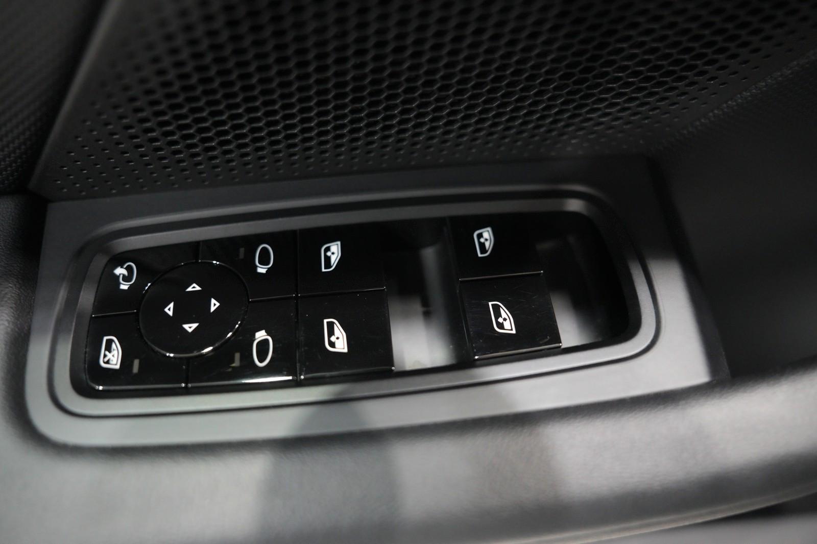 Porsche Taycan *SOUND-PACKAGE+*DAB+*360°*LED*LM"20"*