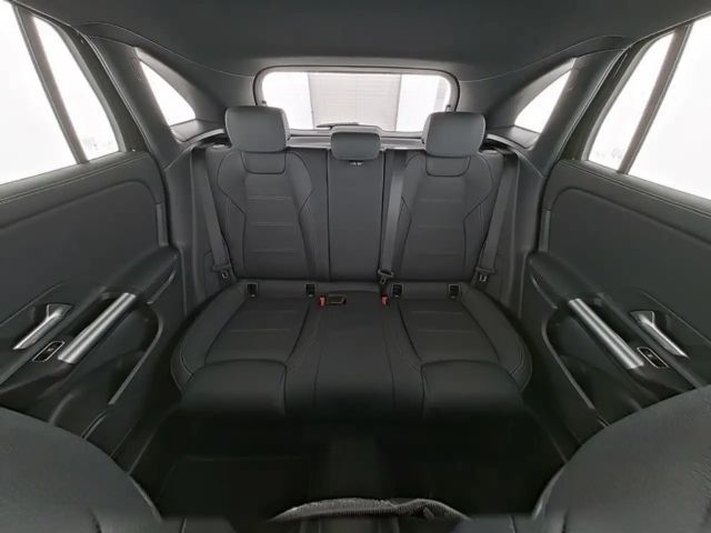 Mercedes-Benz GLA 180 Progressive