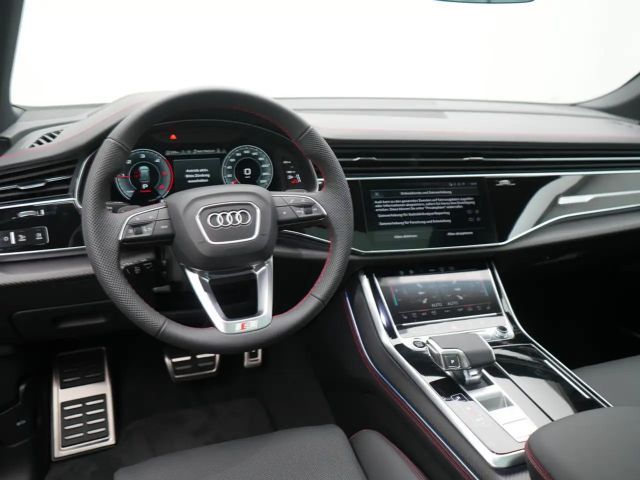 Audi Q8 Business S-Line