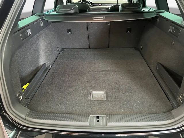 Volkswagen Passat 2.0 TSI R-Line Variant
