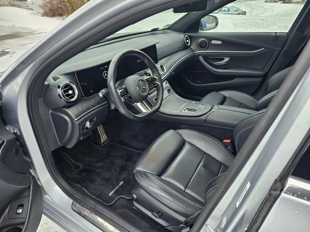 Mercedes-Benz E 300 4MATIC AMG Line E 300 d