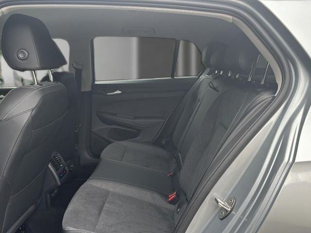 Volkswagen Golf 1.5 eTSI DSG Golf VIII Style