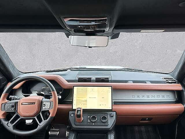 Land Rover Defender 110