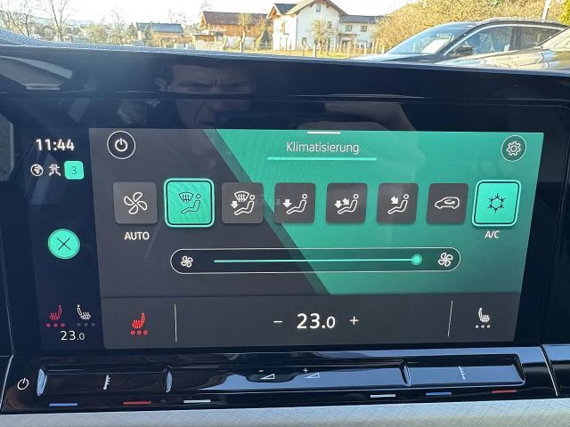 Volkswagen Golf DSG Life