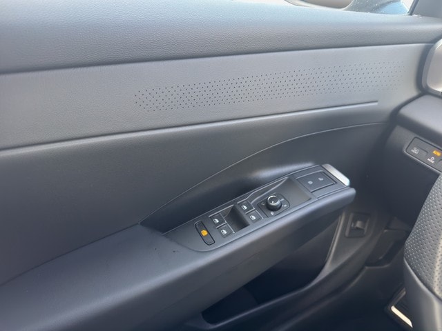 Volkswagen T-Roc 1.5 eTSI IQ.Drive R-Line