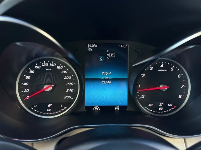 Mercedes-Benz C 180 AMG Line Cabriolet