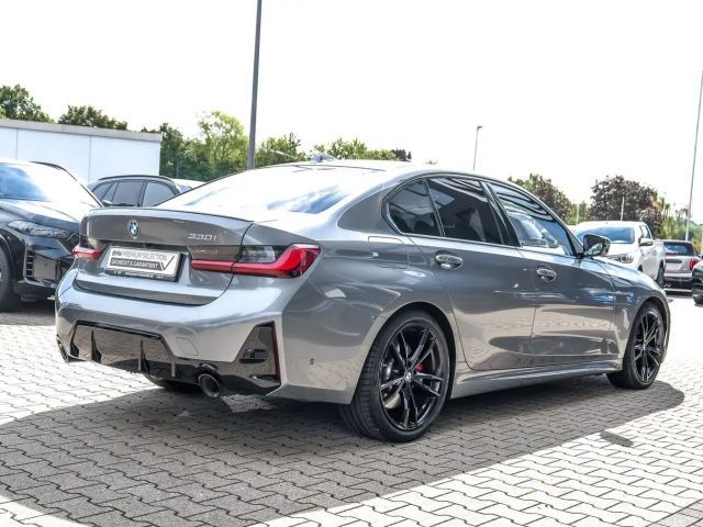 BMW 330 330i M-Sport Sedan