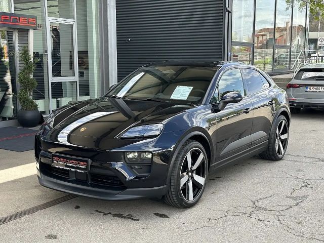 Porsche Macan Electric 95kWh