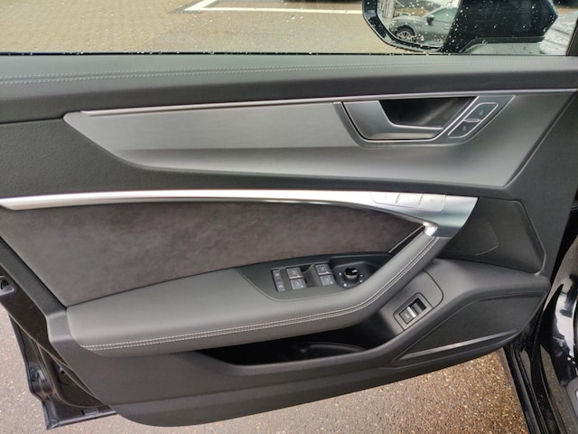 Audi S6 Avant Quattro