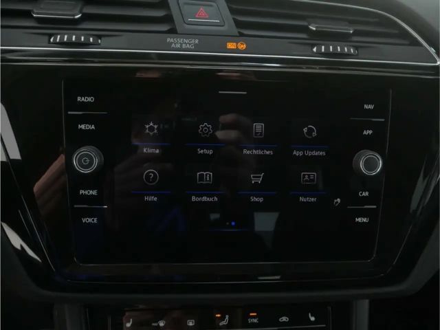 Volkswagen Touran 1.5 TSI DSG R-Line