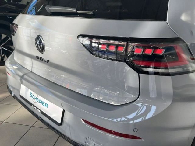 Volkswagen Golf 1.5 TSI DSG R-Line