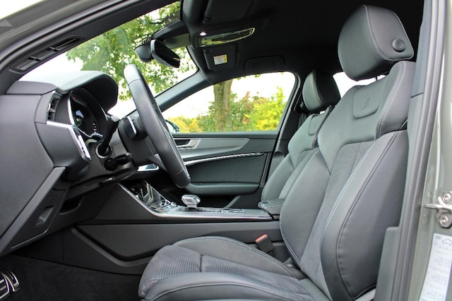 Audi S6 Quattro Sedan